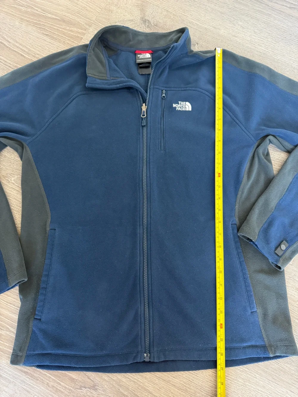 The North Face Men’s Zip Up Jacket